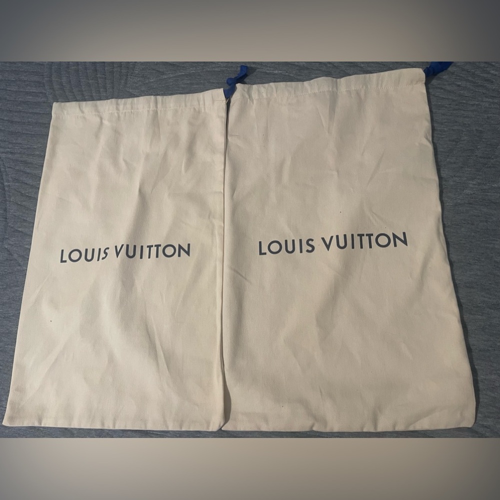 Brand New Louis Vuitton Dust Shoe bags 🤎